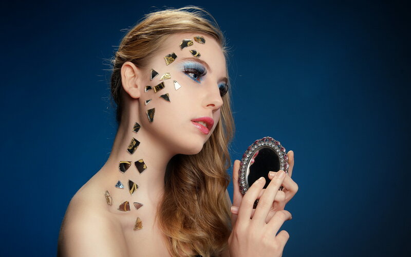 Woman with Mirror — Blue, Dramatic