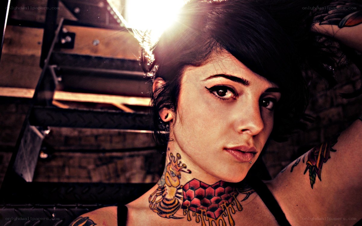 woman with neck tattoos