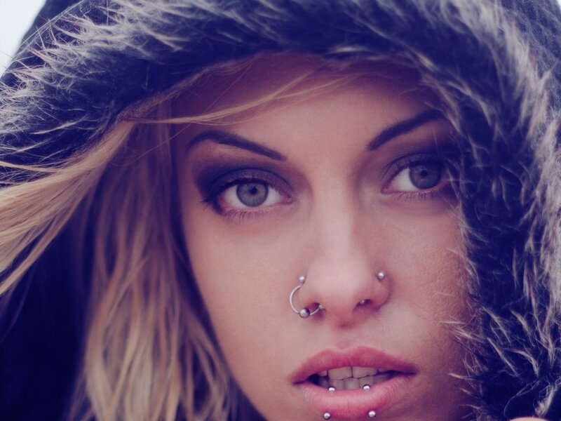woman with nose piercings
