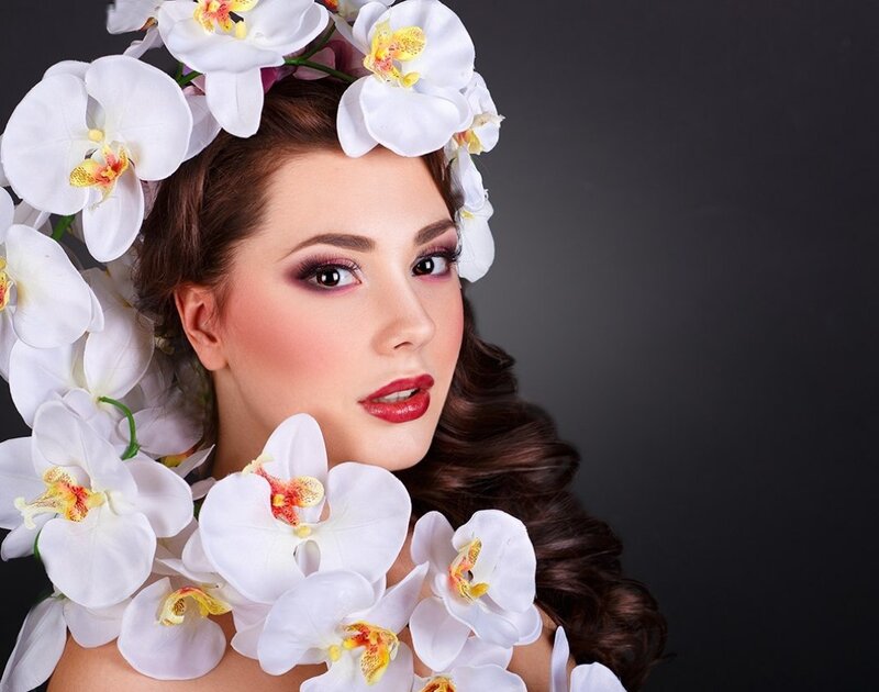Woman with Orchid Crown — White