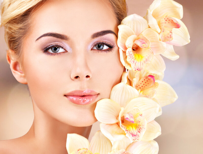 Woman with Orchid Flowers — Beige