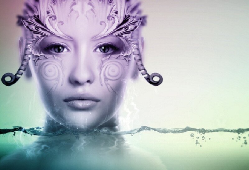 woman with ornate face art