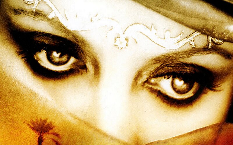 woman with ornate face paint