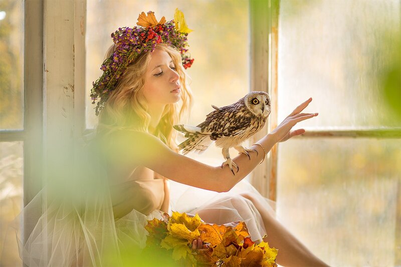 Woman with Owl on Arm — Yellow