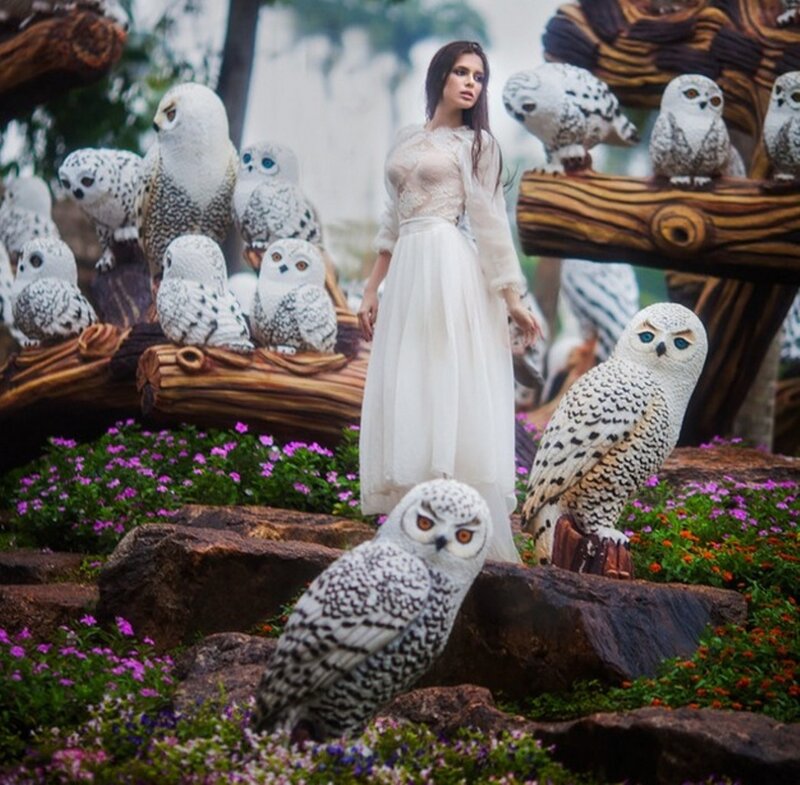 Woman with Owls — White