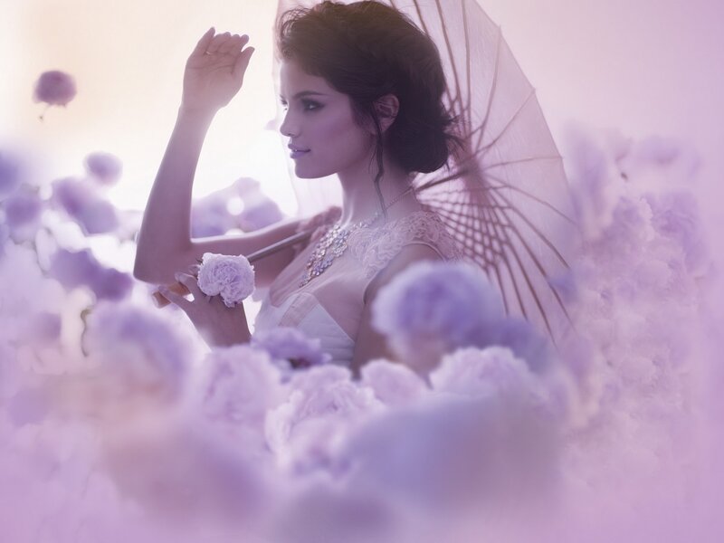 Woman with Parasol — Purple, Dreamy