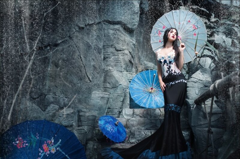 Woman with Parasols