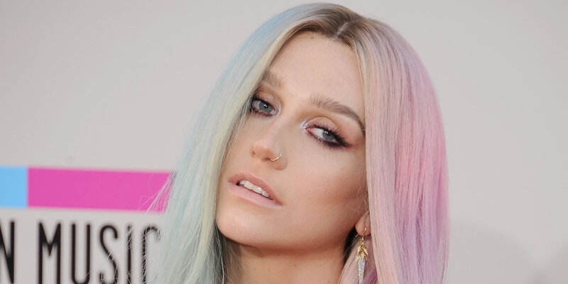 woman with pastel hair
