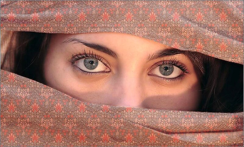 Woman with Patterned Cloth — Brown