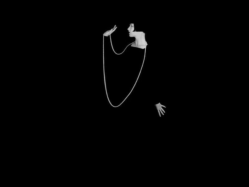 woman with pearl necklace