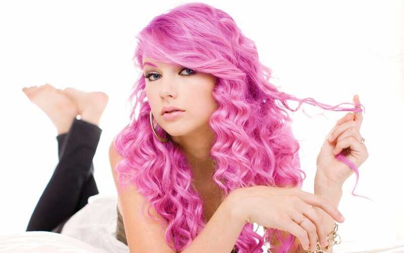 woman with pink hair