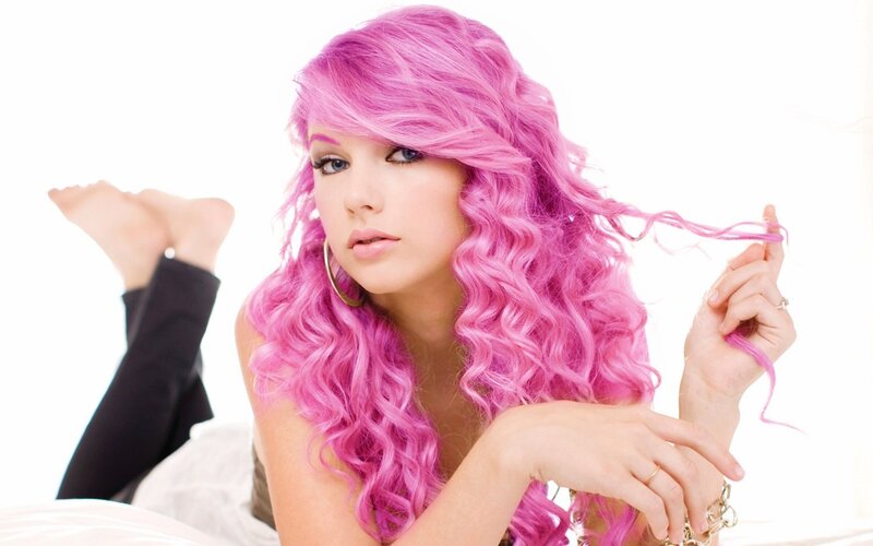 woman with pink hair