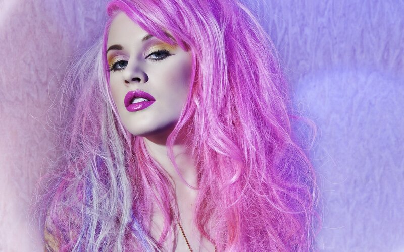 woman with pink hair
