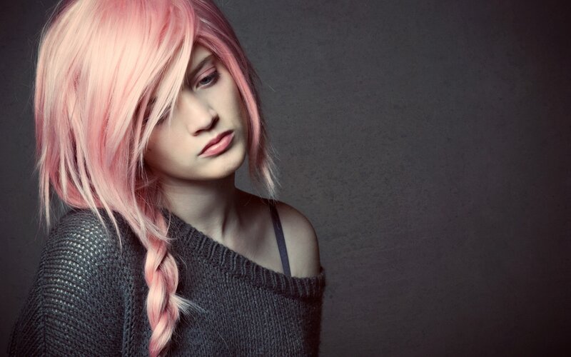 woman with pink hair
