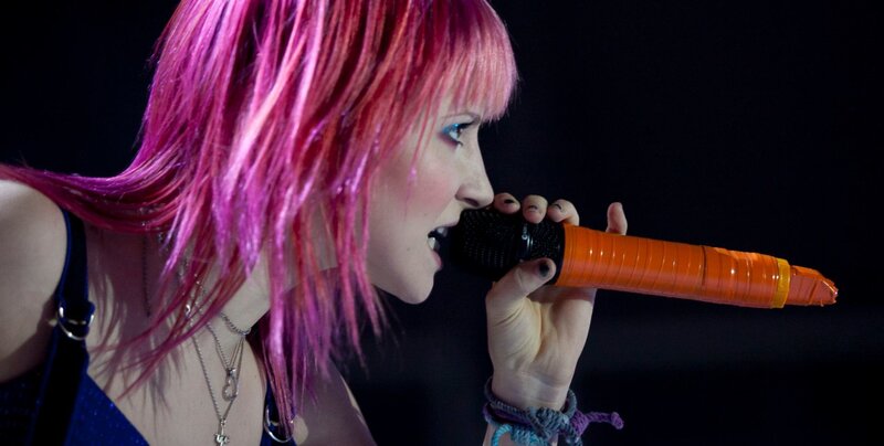 Woman with Pink Hair Singing — Dramatic, Night, Photograph
