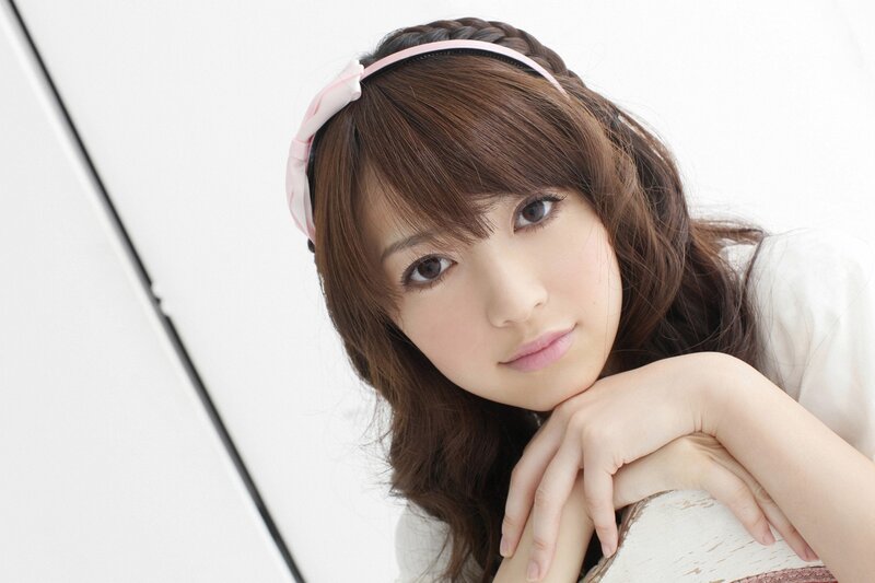 woman with pink headband