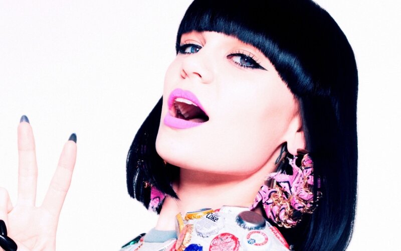 woman with pink lipstick and black hair