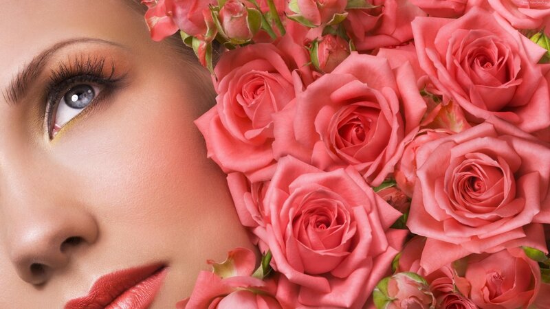woman with pink roses