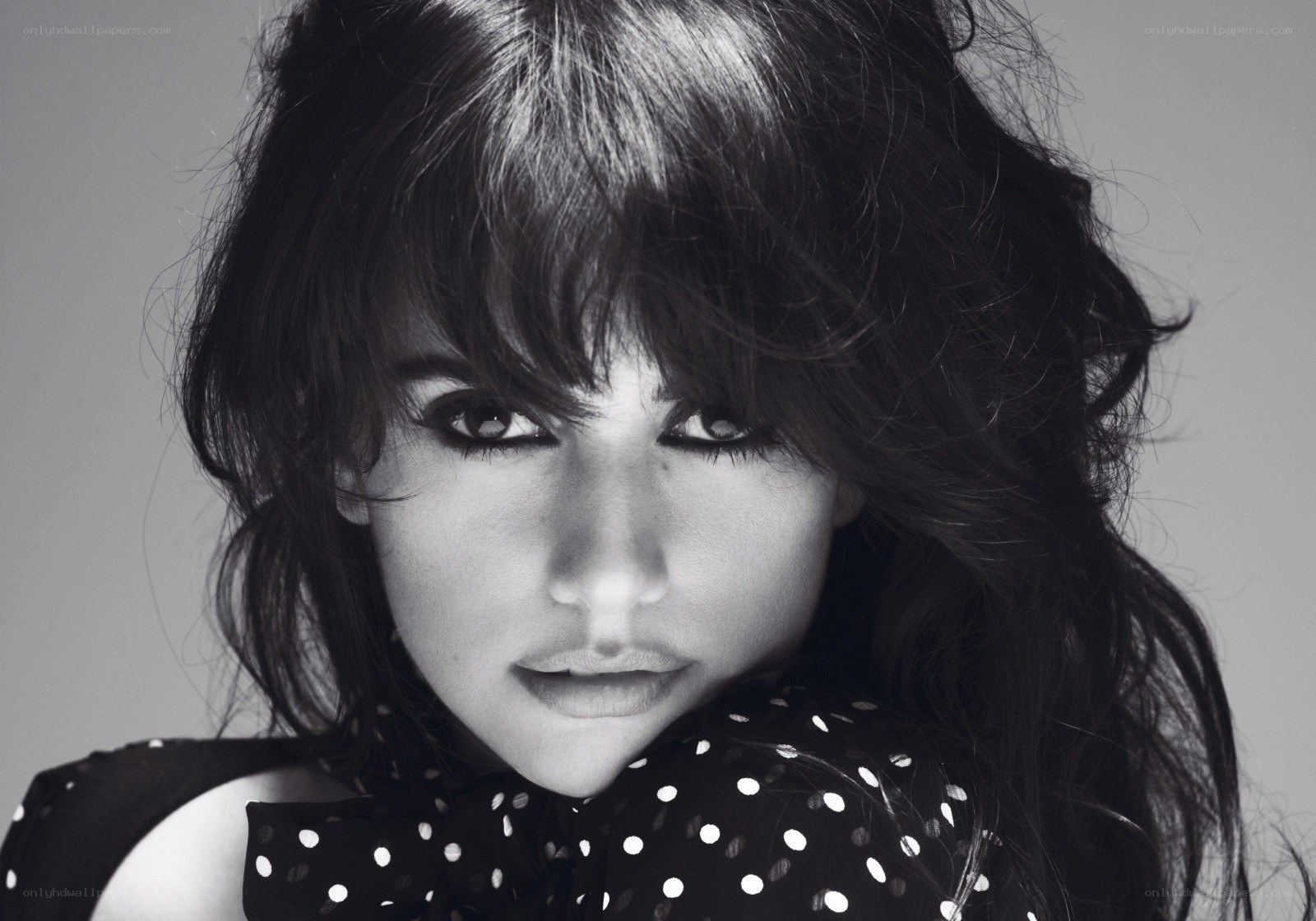 woman with polka dot bow
