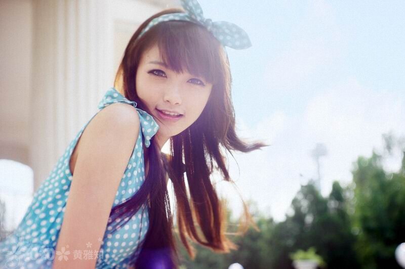 Woman with Polka-dot Dress — Blue
