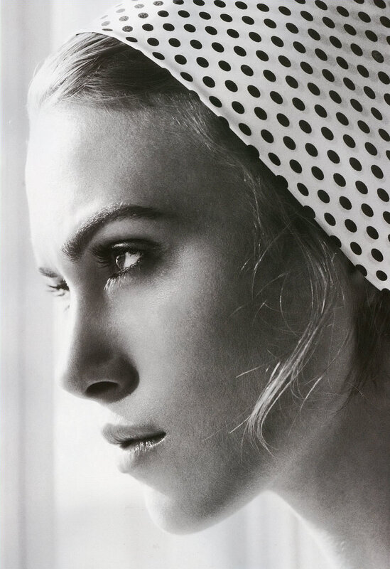 woman with polka dot headband