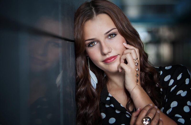woman with polka-dot shirt