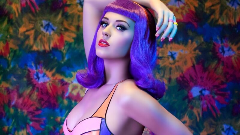 woman with purple hair posing