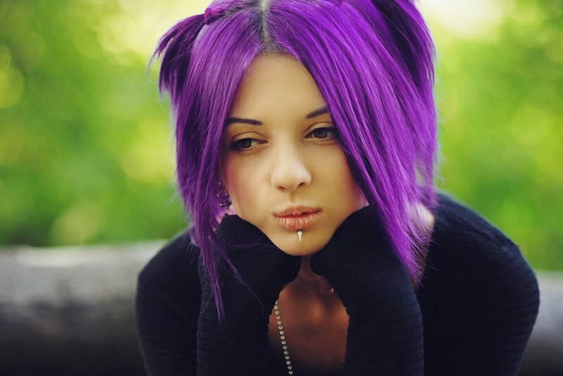 woman with purple hair