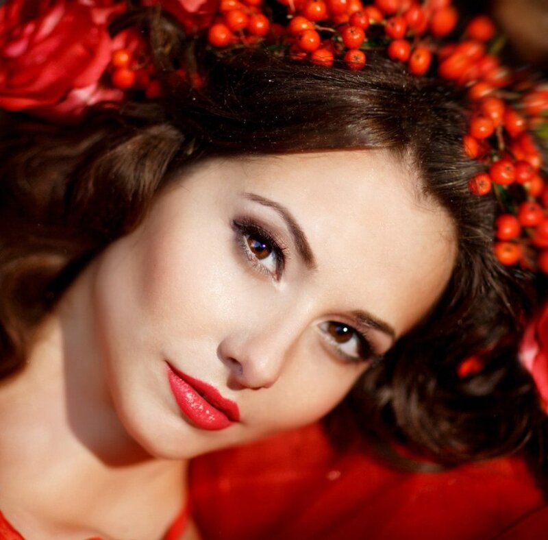 Woman with Red Berries — Dramatic, Photograph