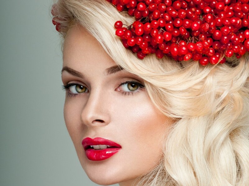 Woman with Red Berries — Dramatic