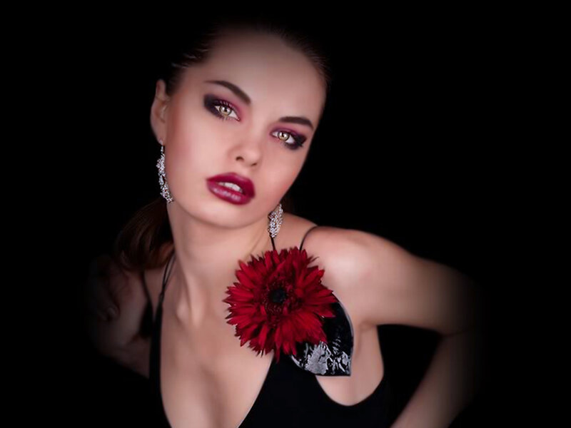 Woman with Red Flower — Black