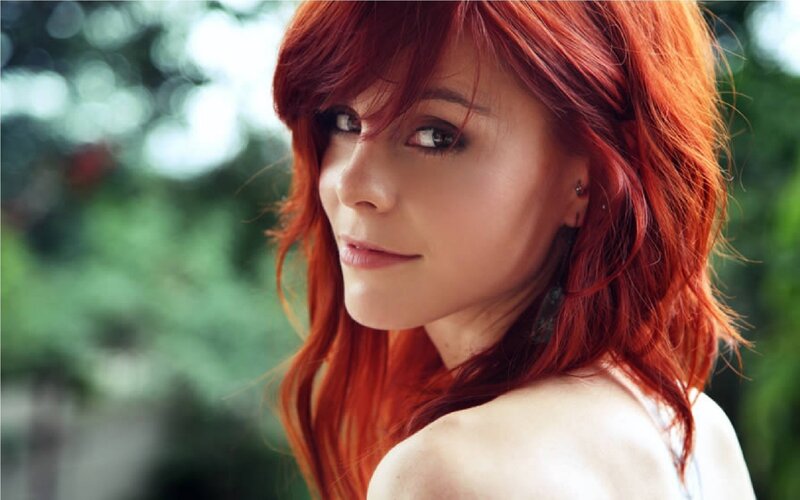 woman with red hair
