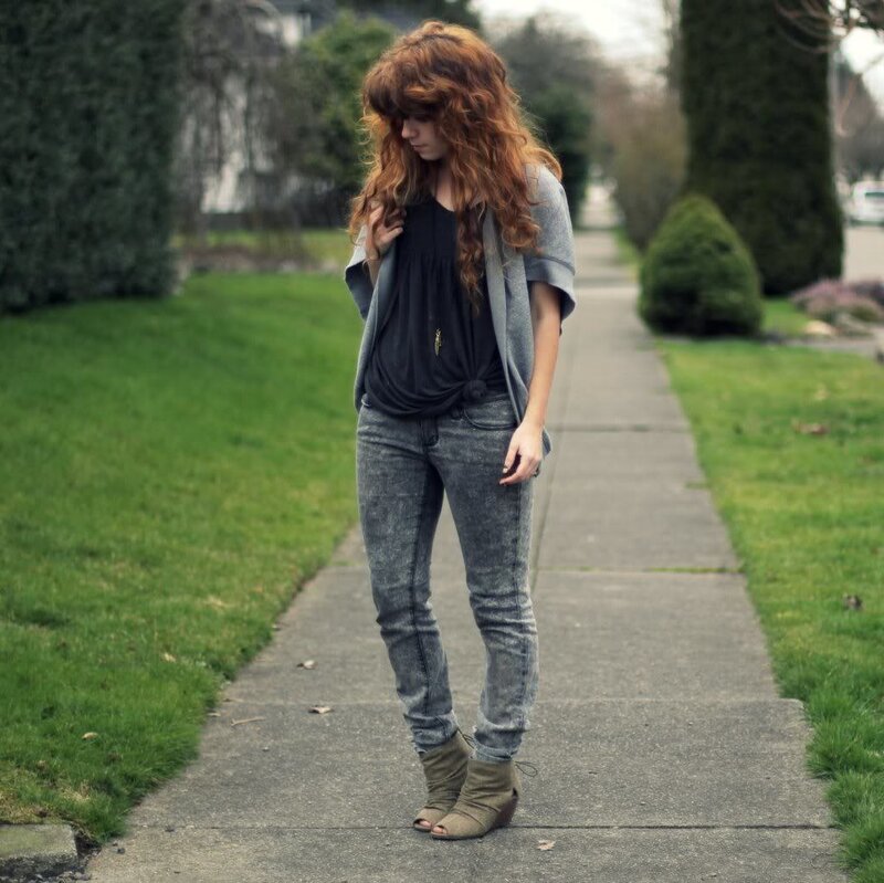 Woman with Red Hair — Gray, Calm