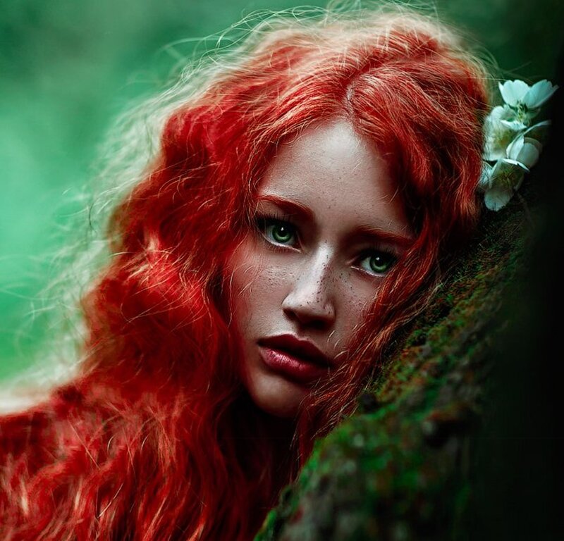 Woman with Red Hair — Mysterious, Photograph
