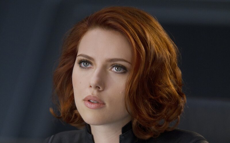 Woman with Red Hair — Serious, Photograph, Red Hair, Green Eyes