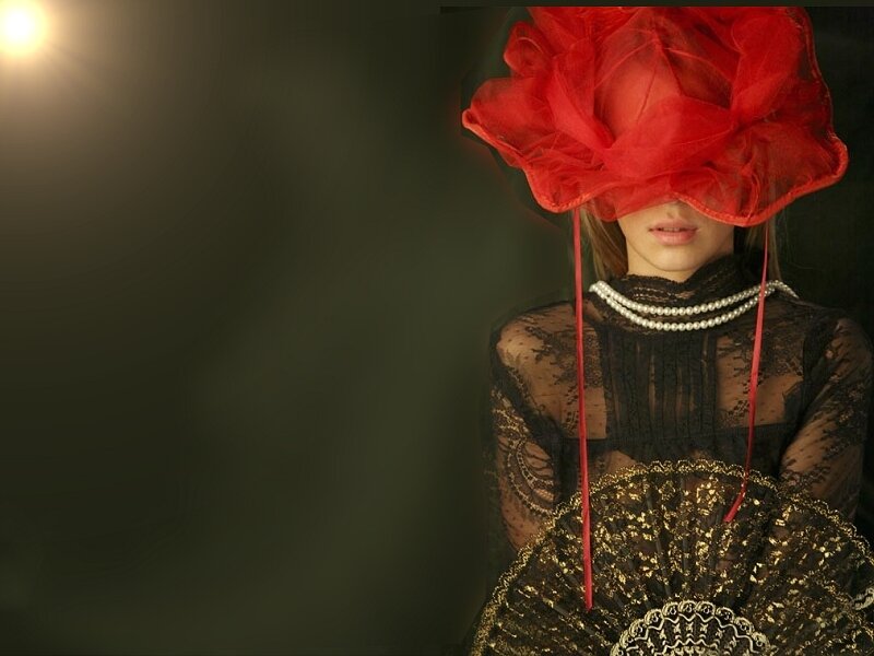 Woman with Red Hat — Black