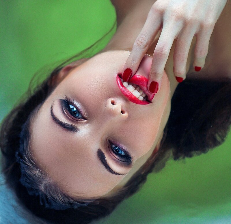 Woman with Red Lips — Green, Dramatic, Photograph