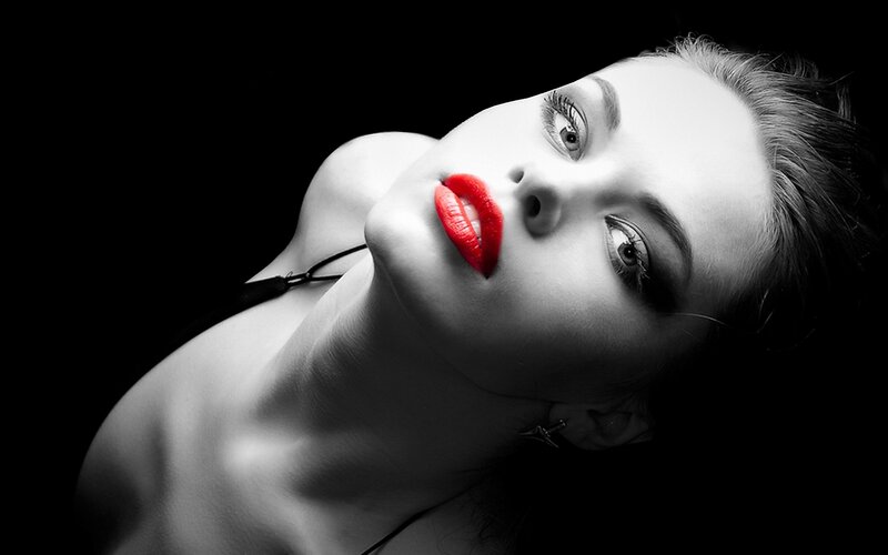 woman with red lips portrait