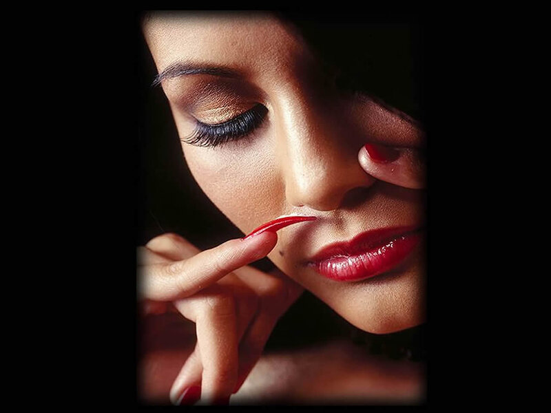 woman with red lipstick