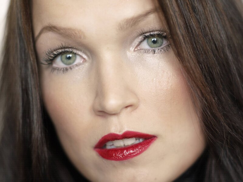 woman with red lipstick