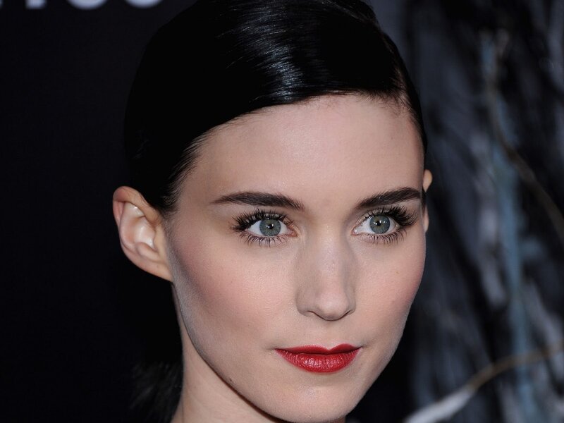woman with red lipstick