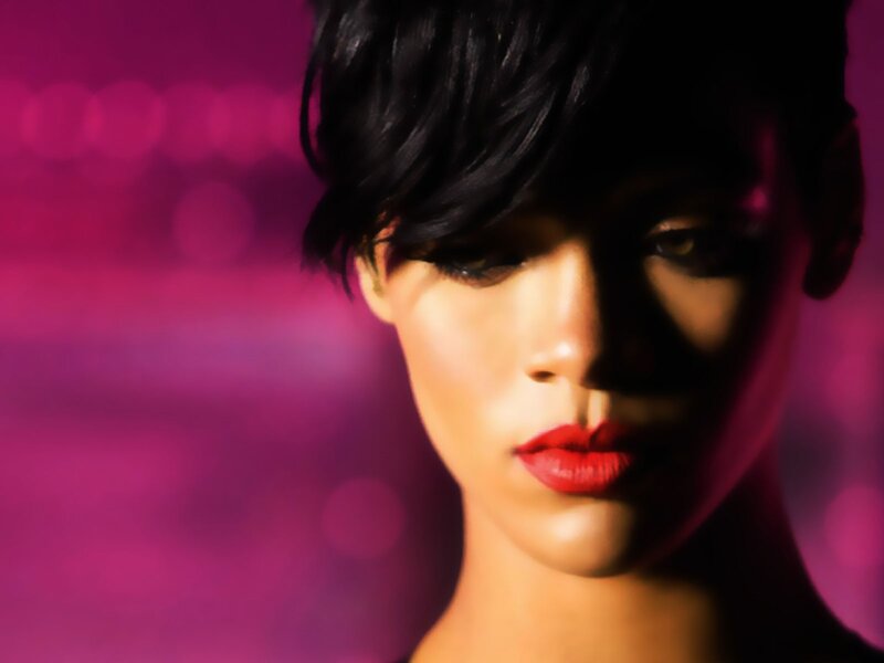 woman with red lipstick