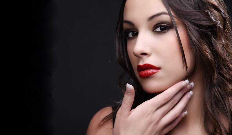 woman with red lipstick