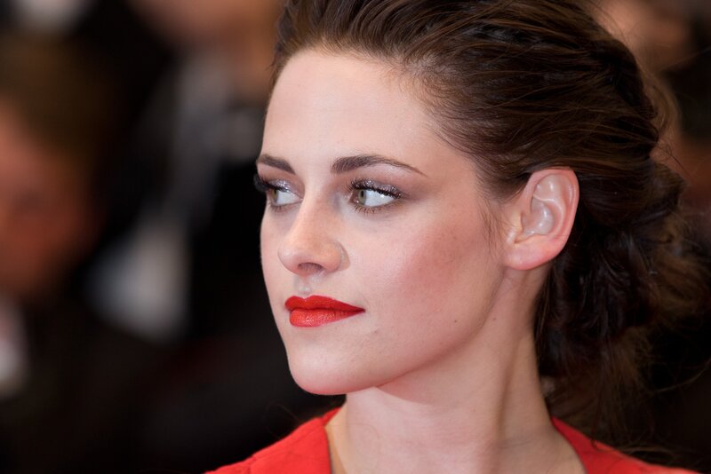 woman with red lipstick