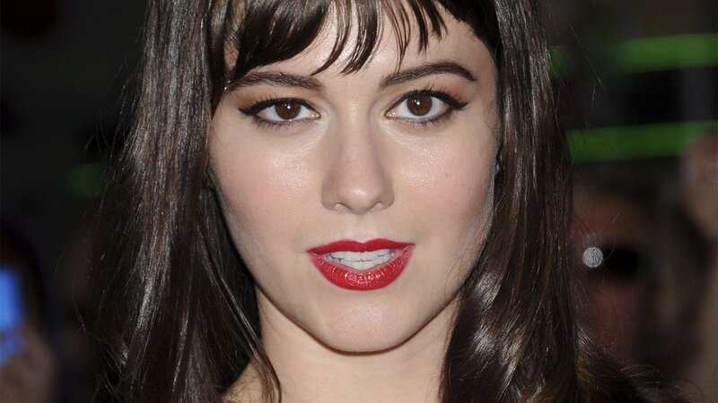 woman with red lipstick