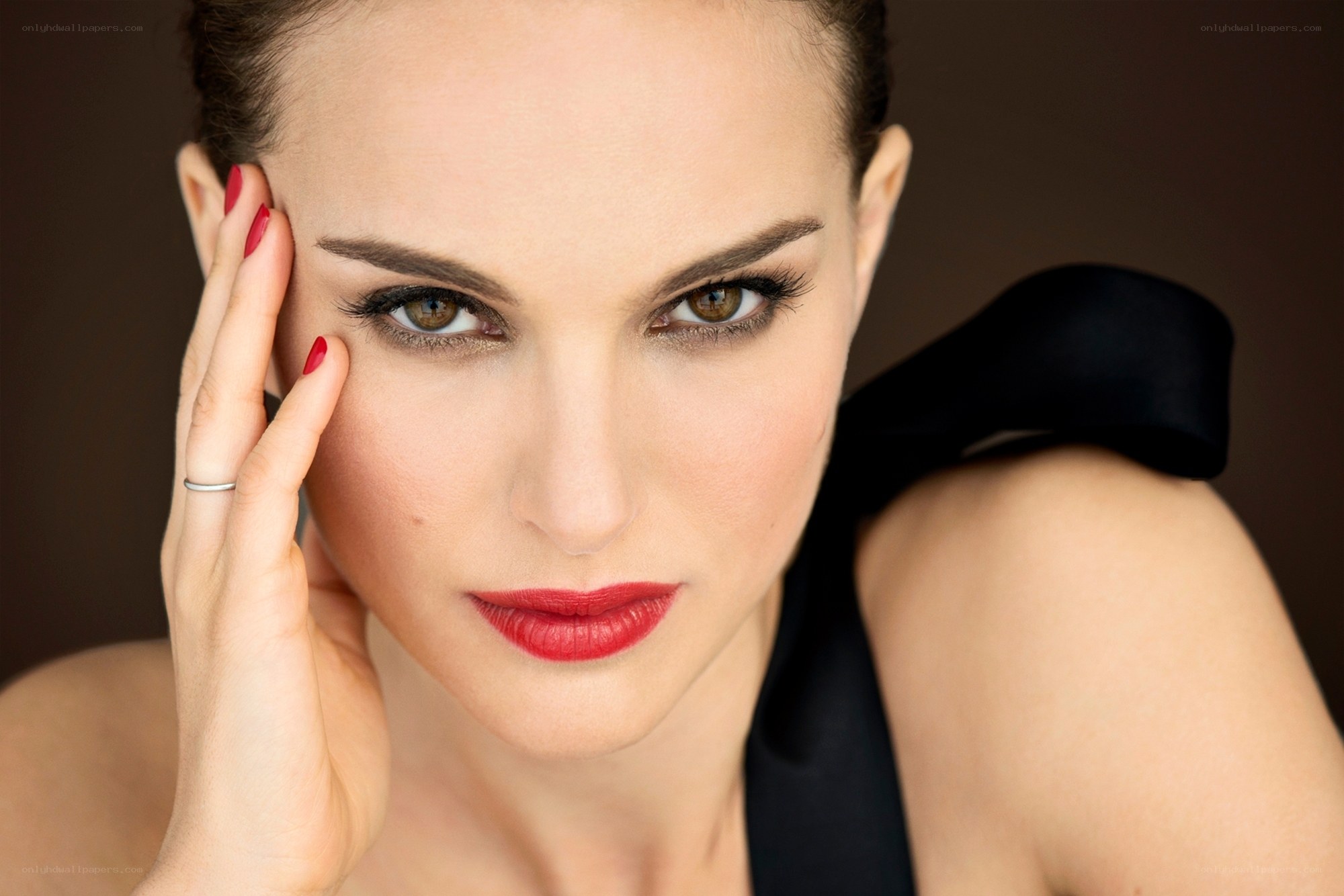 woman with red lipstick