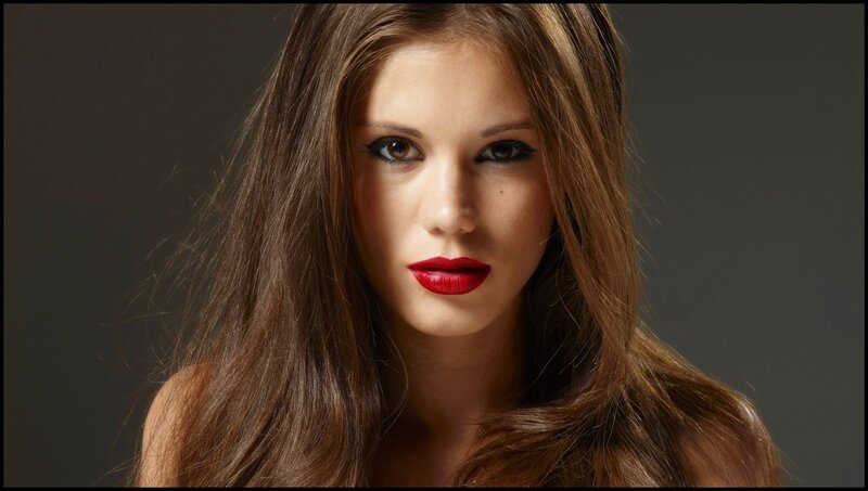 woman with red lipstick