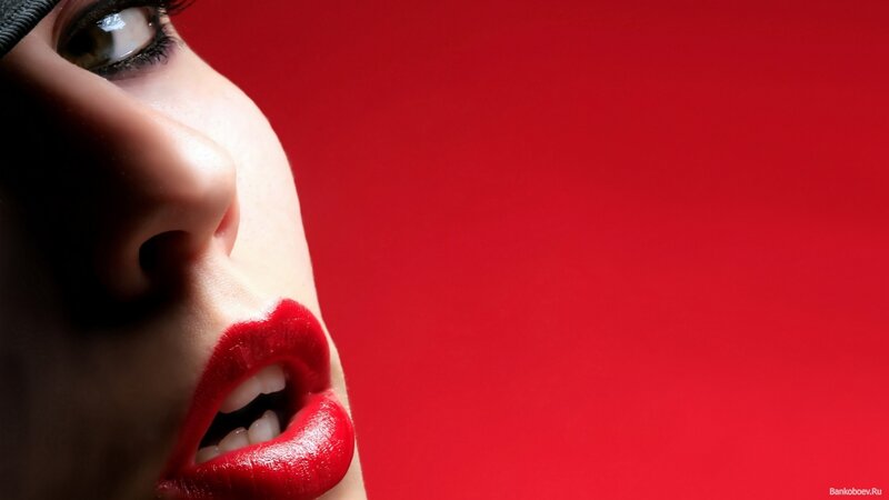 woman with red lipstick