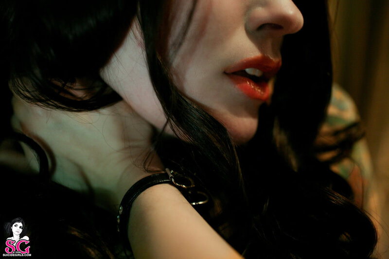 woman with red lipstick