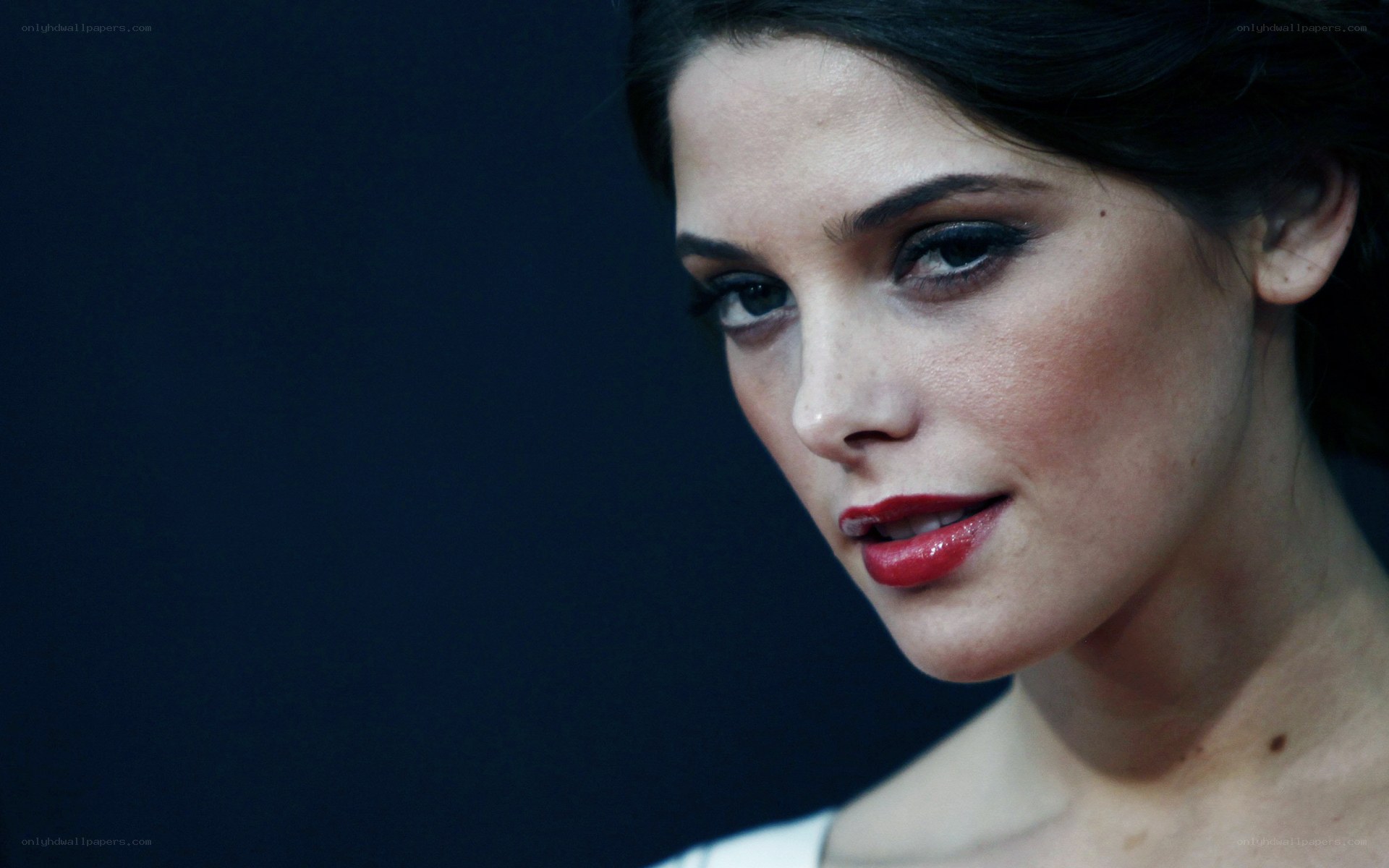 woman with red lipstick